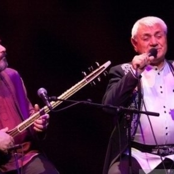 Hossein Alizadeh & Djivan Gasparyan - Tasnif Parvaneh Sho ...