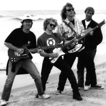 Insect Surfers - 77 Gaza Strip (Музыка из сериала "Блудливая Калифорния / Californication") (Сезон 5) (Серия 5)