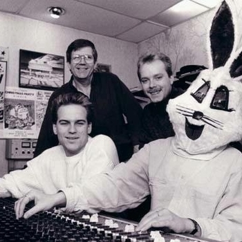 Jive Bunny - Dancing In The Moonlight (2013)