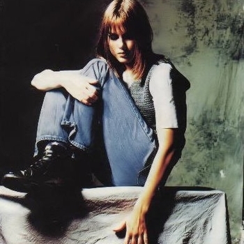 Juliana Hatfield - Simplicity Is Beautiful