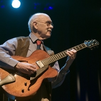 Pat Metheny and Jim Hall - Lookin' Up