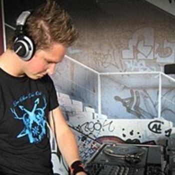 Tony Romera and Jordan Viviant - Baby Work It Out (Tom Buster Remix)