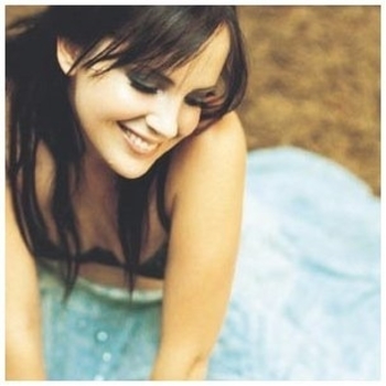 Jessica Andrews - Unbreakable Heart