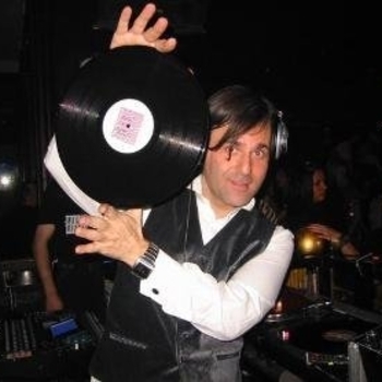 Jamie Lewis Feat. Michelle Weeks - The Light (David Penn & Rober Gaez Remix)