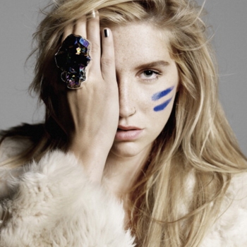 Ke$ha - Dancing With the Devil