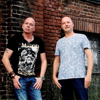 Klubbheads - Big Bass Bomb