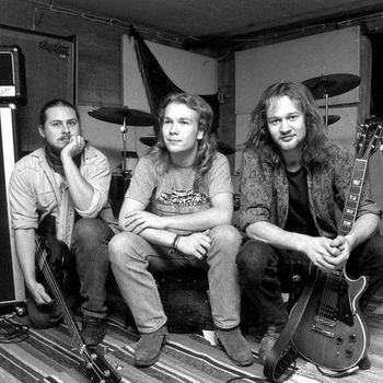 Kingston Wall - I Feel Love (2001)