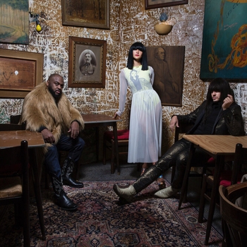 Khruangbin - August 10 (Con Todo El Mundo 2018)