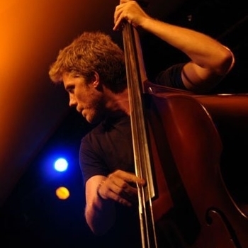 Kyle Eastwood and Michael Stevens - Dinner Party (Песня из фильма "Письма с Иводзимы / Letters from Iwo Jima")