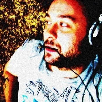 Kahraman - Leisure_suit_Lucas_Tesselhoff_mix(5mp3.org)