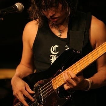 Kenji Hino - Bin Smiles