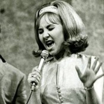 Lulu & The Luvvers - You Touch Me Baby