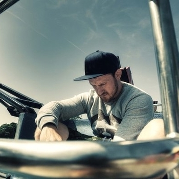 Low Steppa, Reigns, Benny Benassi, BB Team - Wanna Show You