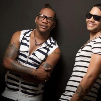 Los Desiguales Feat Osmani Garcia - Riky Boom Boom