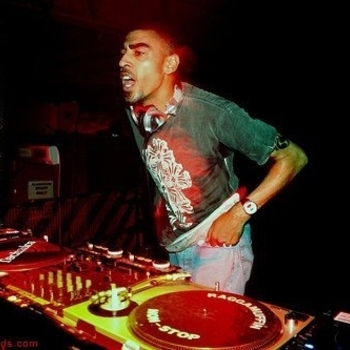 Leeroy Thornhill, Max Lyazgin, Hugobeat, Sevenever - Do Me A Favor