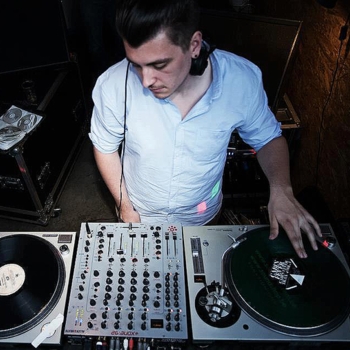 Locked Groove - Do Not Freak (Skream x Scuba Remix)