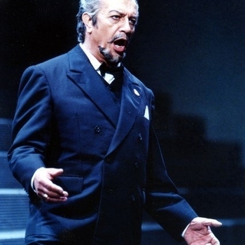 Leo Nucci - Verdi: Aida / Act 2 - Quest'assisa ch'io vesto vi dica