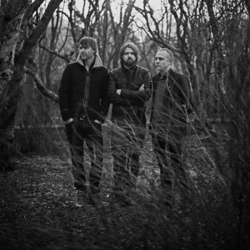 Mono Town - In the Eye of the Storm