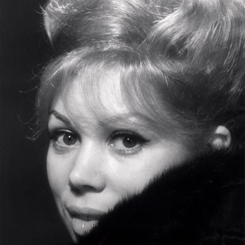 Mirella Freni - Jewel Song- "Faust"