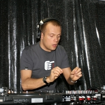 Nicky - Rupe Dupa Tine
