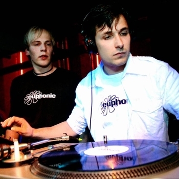 Mannix Vs. Kaymak - World Gone Mad (club mix)