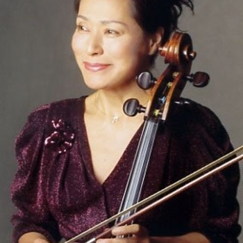 Mari Fujiwara - Walking in Air