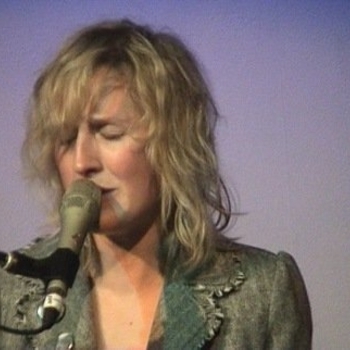Mia Dyson - Pistol