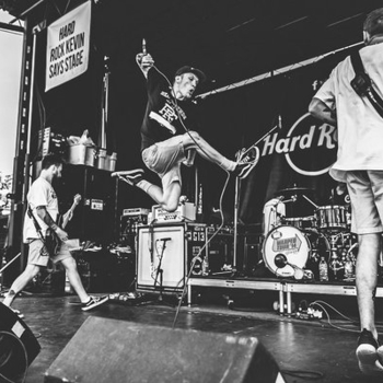 Neck Deep - Silver Lining