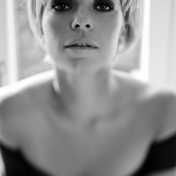 Petra Marklund - Händerna mot himlen