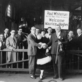 Paul Whiteman & His Orchestra - Gloomy Sunday