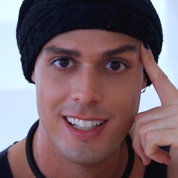Phil feat Julia Rznd - Comedia Romantica (Single 2021)