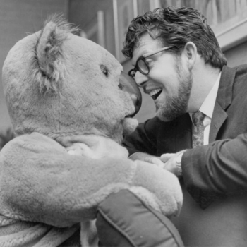 Rolf Harris - Never Smile at a Crocodile