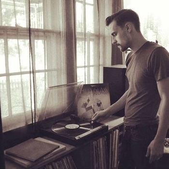Robert Ellis - Two Cans Of Paint