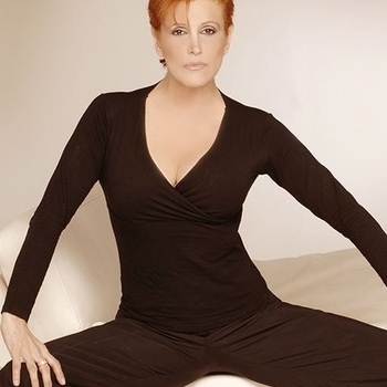 Valeria Lynch - Mentira