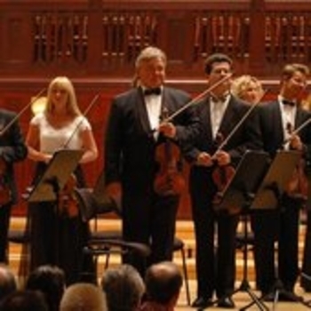 Virtuosi di Praga - Concerto for 2 Violins in G Minor, RV 517: II. Andante