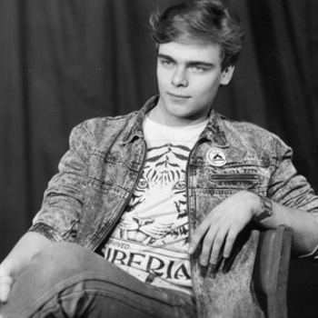 Константин Пахомов - Вечер зажег огни (Ты, я и море) '92