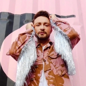 Vaido Neigaus - Give Me All Your Luvin (V Ep 2019)