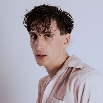 Kirin J Callinan - It Takes A Muscle To Fall In Love (Return To Center 2019)