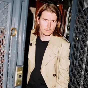 Alex Cameron - Far From Born Again (Miami Memory 2019)