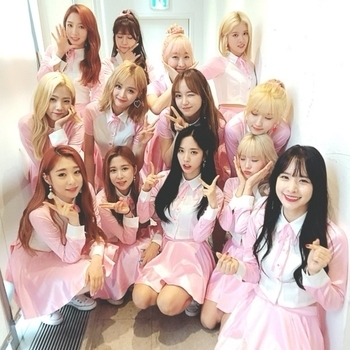 Cosmic Girls - Geeminy (Happy Moment 2017)