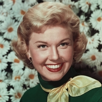 Doris Day - The Christmas Waltz