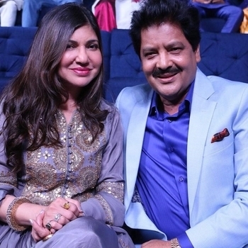 Udit Narayan and Alka Yagnik - Yeh Ladka Hai