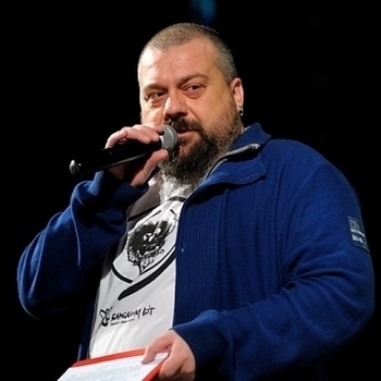 Александр Помидоров feat Hasta La Fillsta - Ікона (Патас-попс-прапаганда 2011)