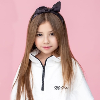 Милана Хаметова, Ми - Я и моя тень