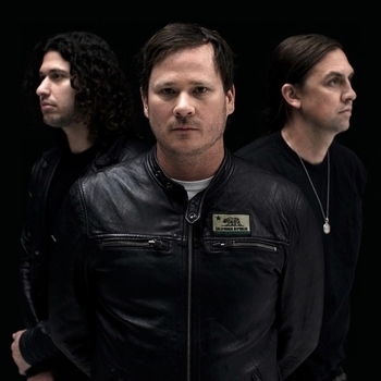 Angels & Airwaves - Lifeline (ОСТ из фильма "Красавчик / Keinohrhasen")
