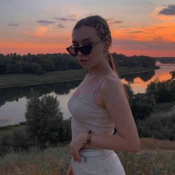 Damaji, Kalvados, Kasia, Sakharov, Алан Гегуев, Такер, Ходят Слухи - Застольная
