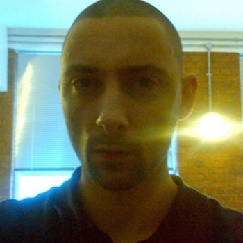 Burial and Blackdown - Crackle Blues (Burial Remix) (Lata / Crackle Blues 2011)