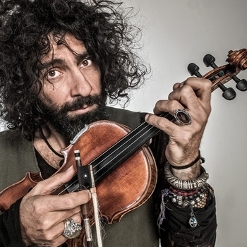 Ara Malikian and Yadam, Rayko B. - Social Distance (Ara 2021)