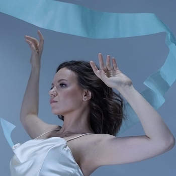 Ellina R - Нарисованная земля (Single 2019)