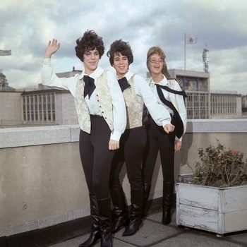 The Shangri-Las - Remember (Walkin' In The Sand) (Музыка из фильма "Славные парни / Goodfellas")